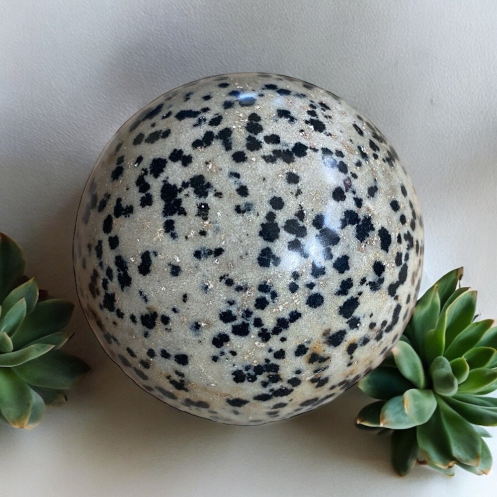 Dalmatian Jasper Sphere - Picture 3 of 8